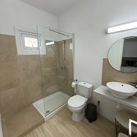 Kitieos Finikoudes Apartment